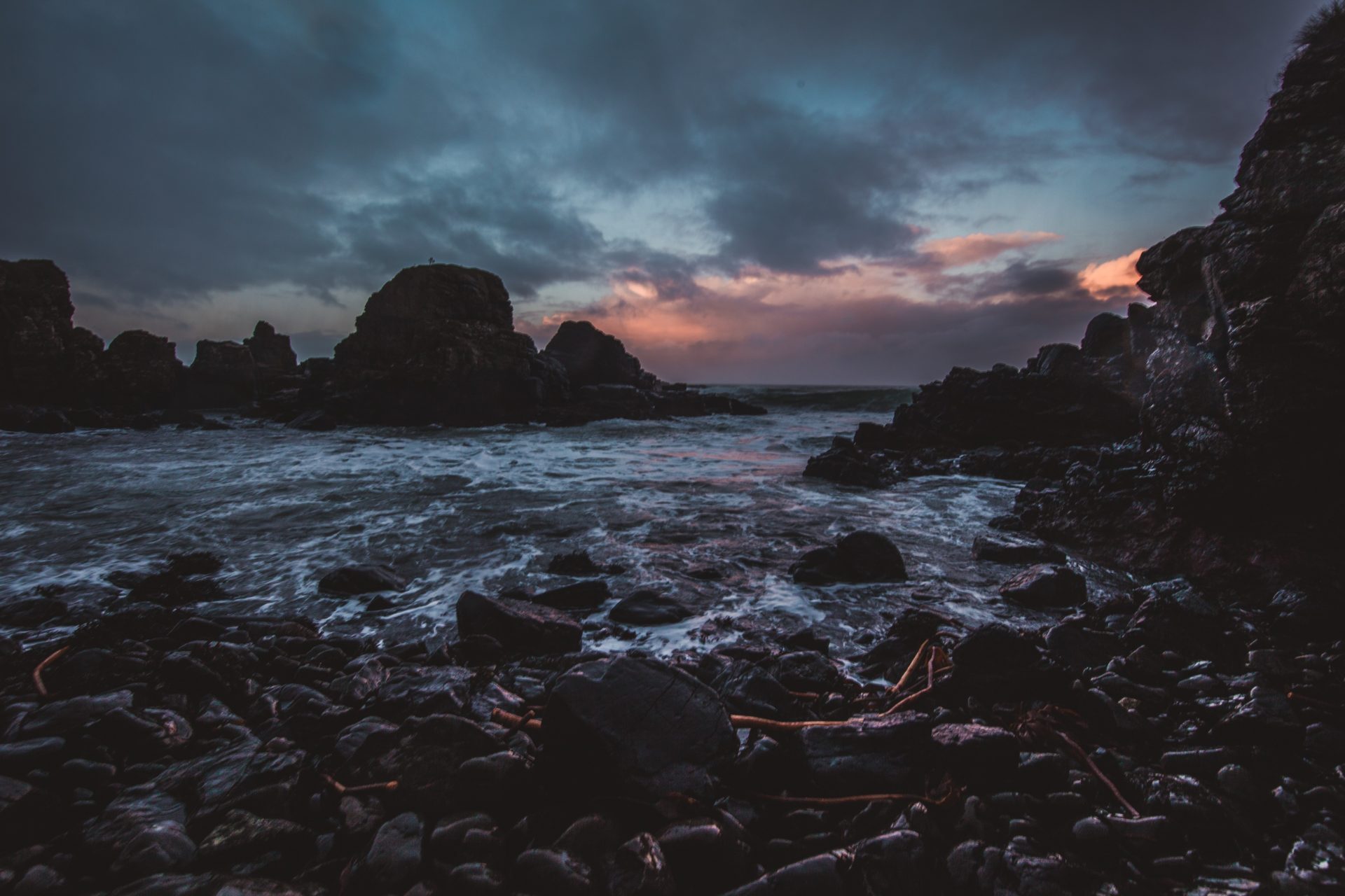 Включи dark beach